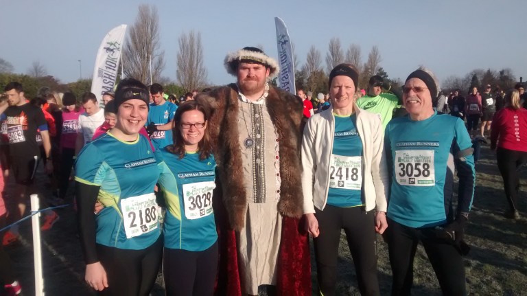 Hampton Court Half Feb 22nd 2015 - at the start line with Henry VIII